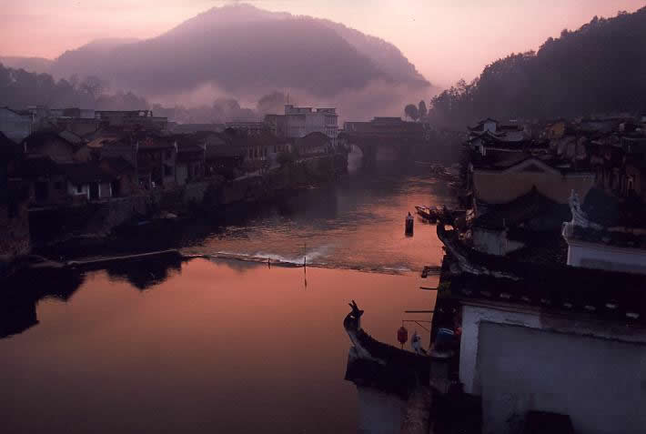 鳳凰古城必玩旅游景點