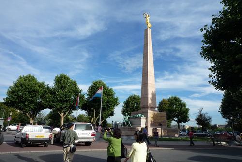 點擊查看源網(wǎng)頁